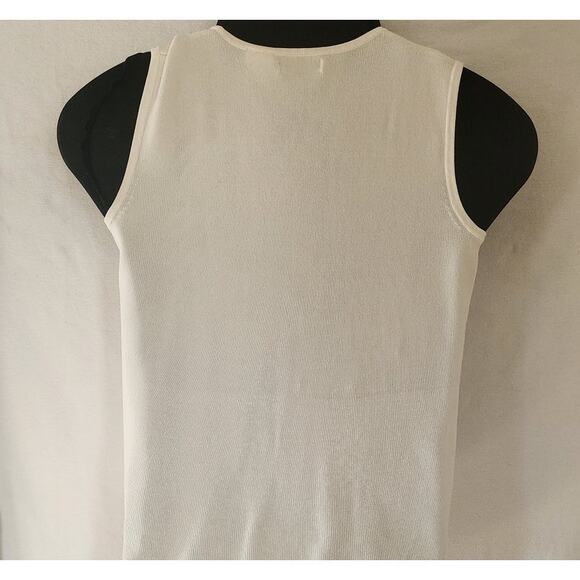 Laura Ashley Sleeveless Classic Knit Blouse with Crew neckline Womens Size Small - Picture 2 of 7